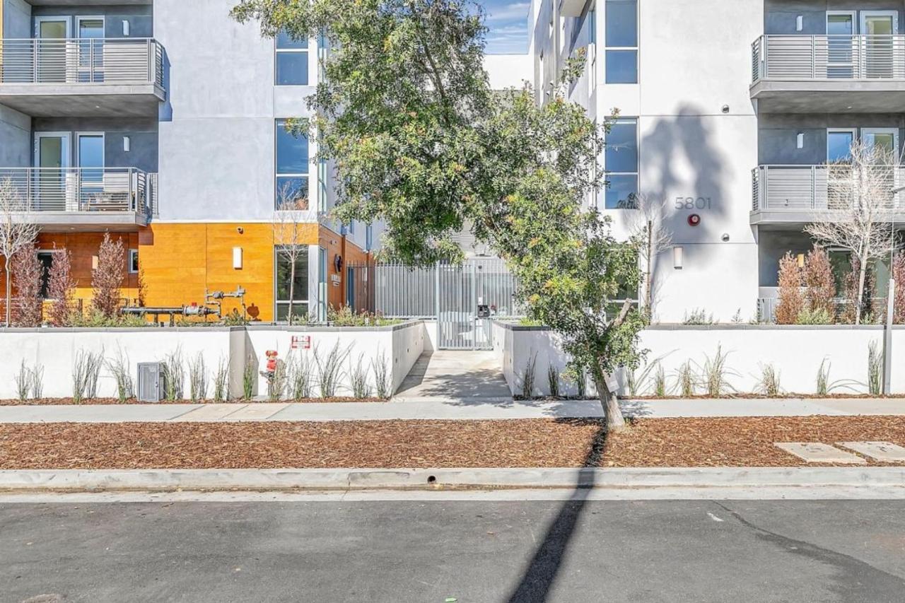 Hollywood 2br W Pool Gym Nr Larchmont Village Lax-1035 Apartment